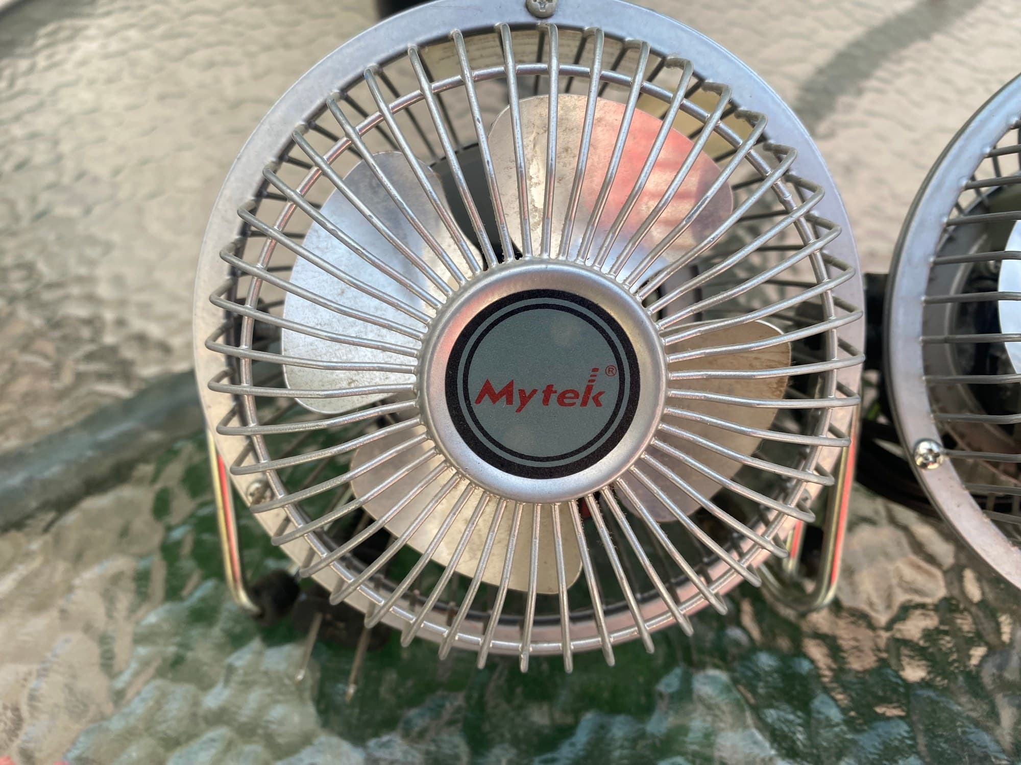 Ventilador de Escritorio Mytek Modelo 3131