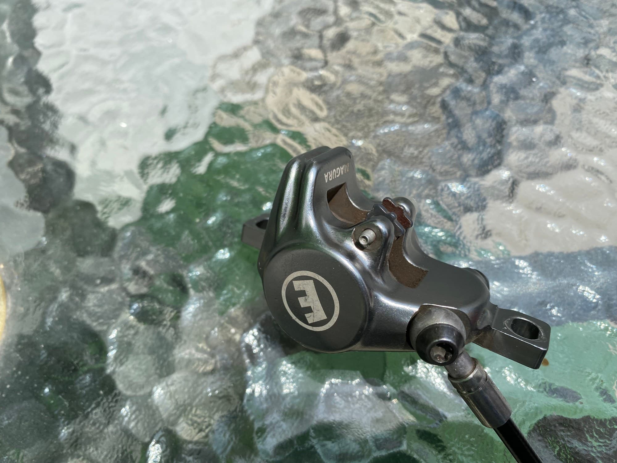 Frenos de Disco Hidráulicos Magura MT8 Carbon para Bicicleta