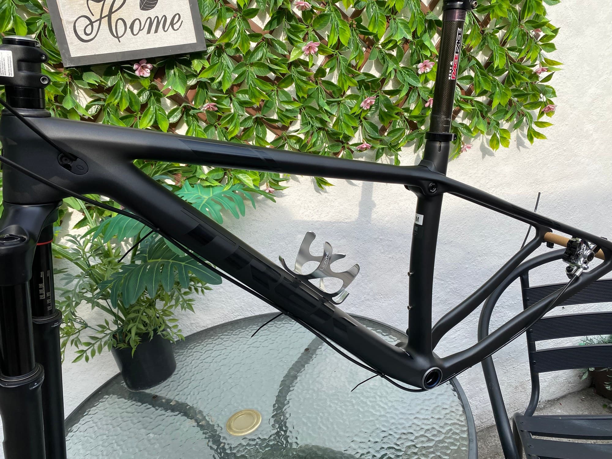 Cuadro de Bicicleta MTB Trek Carbono Talla M con Horquilla RockShox SID y Frenos SRAM Level