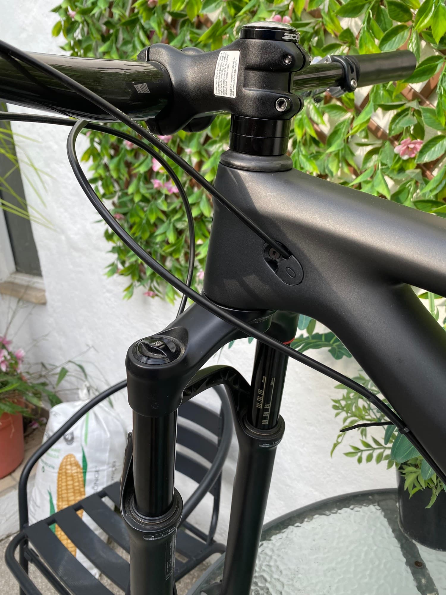Cuadro de Bicicleta MTB Trek Carbono Talla M con Horquilla RockShox SID y Frenos SRAM Level